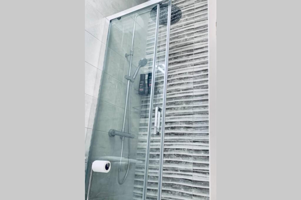 New Apartamento Caleta,Relax, Pool, Terrace, Wifi 科斯塔卡莱塔 外观 照片